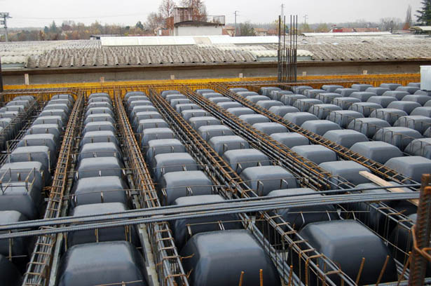 Sàn Bóng Bê Tông Giải Pháp Hoàn Hảo Cho Sân Thể Thao Hiện Đại