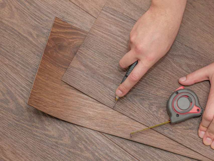 Sàn Gỗ Nhựa Trong Nhà 2024: Hoàn Hảo Cho Không Gian Sốn