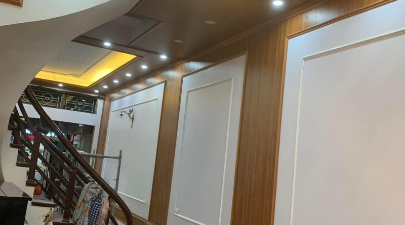 Vách Nhựa Giả Gỗ: Giải Pháp Mới Cho Không Gian Đẹp Và Bền Bỉ
