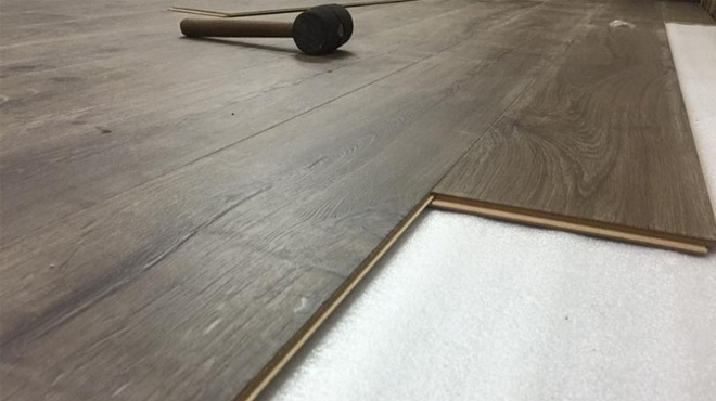 Sàn Nhựa PVC Vân Gỗ – Tạo Không Gian Sang Trọng