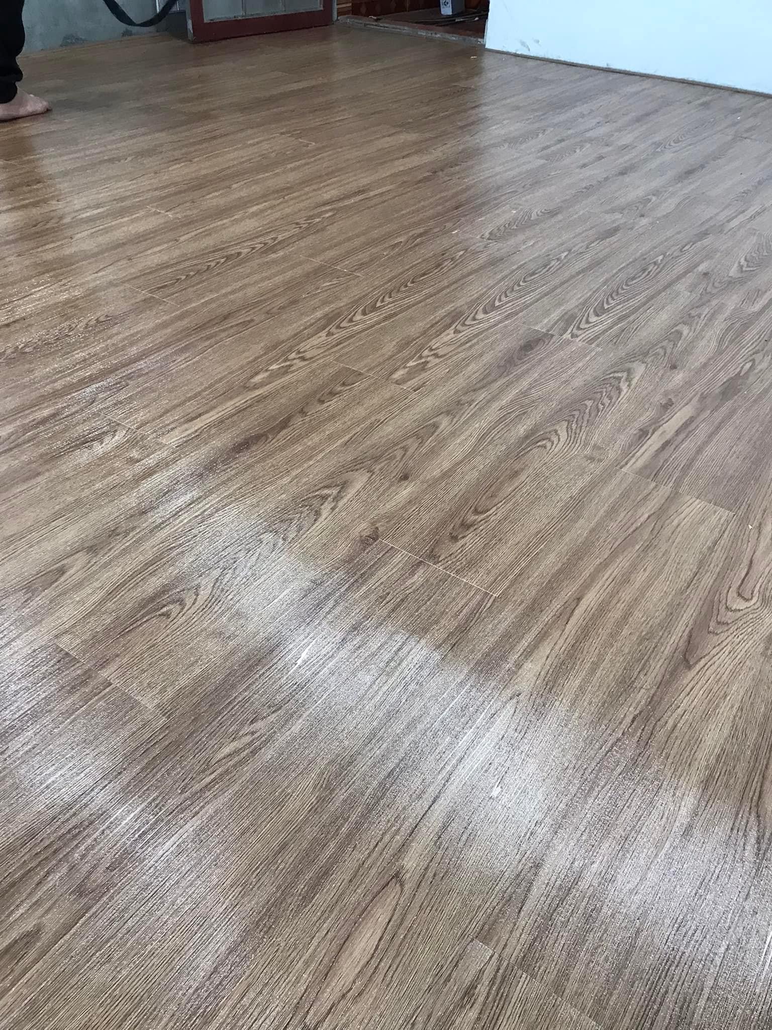 Hướng Dẫn Lựa Chọn Và Thi Công Dán Sàn Giả Gỗ Chuẩn Đẹp Hướng Dẫn Lựa Chọn Và Thi Công Dán Sàn Giả Gỗ Chuẩn Đẹp