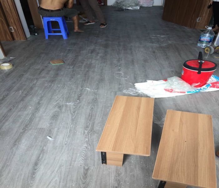 Tại Sao Miếng Dán Sàn Giả Gỗ Lại Lựa Chọn Tuyệt Vời Cho Không Gian Nội Thất?