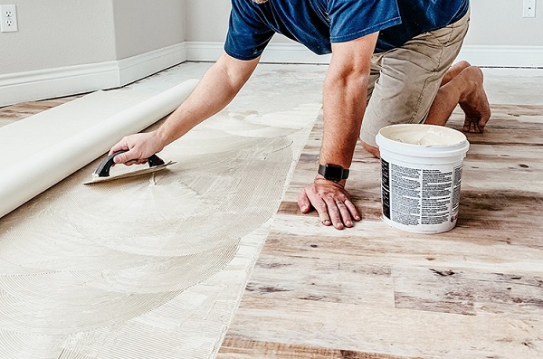 Tại Sao Miếng Dán Sàn Giả Gỗ Lại Lựa Chọn Tuyệt Vời Cho Không Gian Nội Thất?