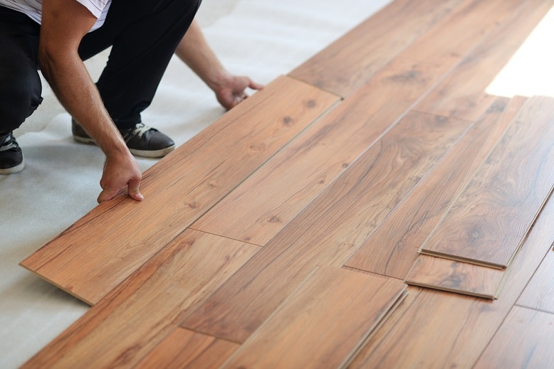 Thi công sàn nhựa giả đá: Đẹp, bền và tiết kiệm chi phí cho không gian sống